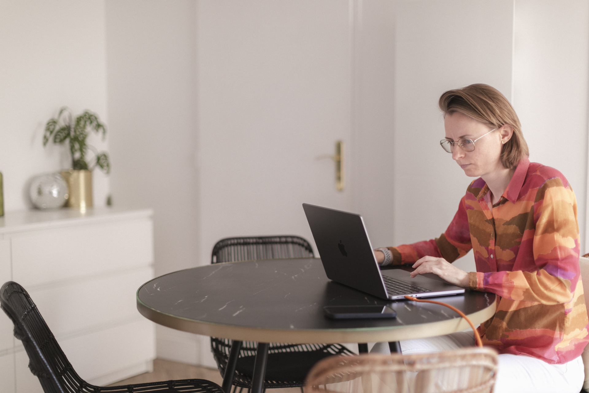 Pourquoi confier sa communication digitale à un freelance plutôt qu&rsquo;à une agence ?